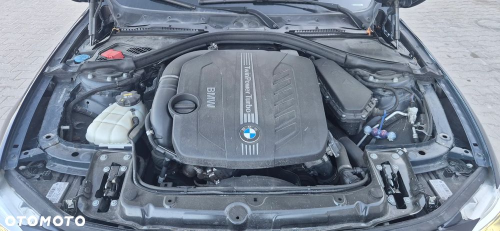 BMW Seria 3 330d Edition Luxury Line Purity - 30
