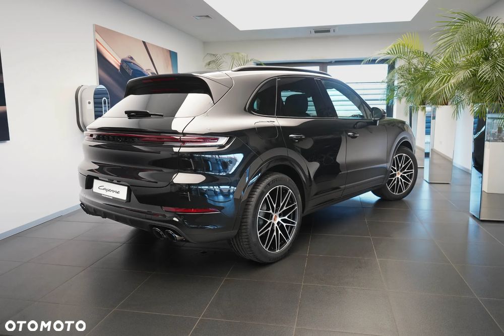 Porsche Cayenne Standard - 8