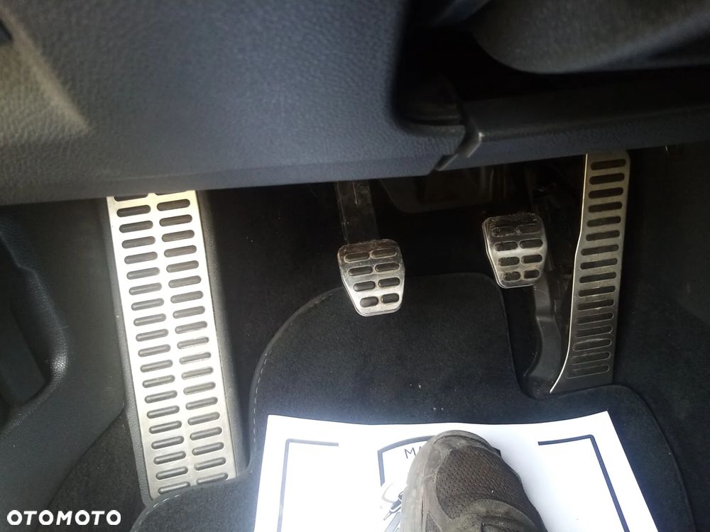 Volkswagen Golf 1.2 TSI BlueMotion Technology Comfortline - 12