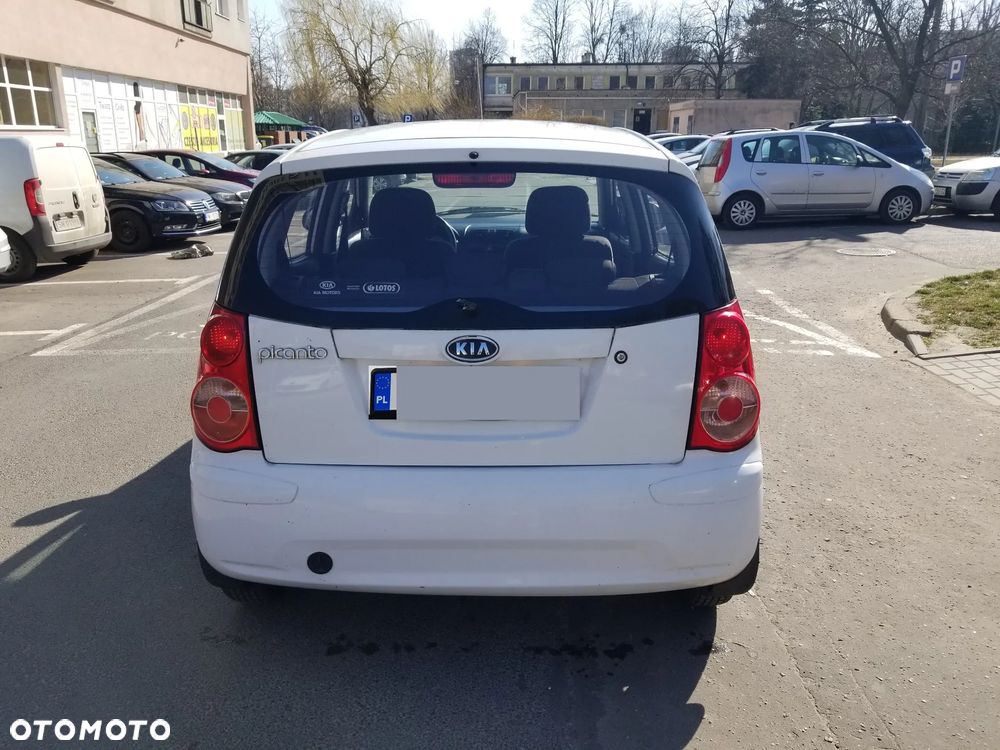 Kia Picanto 1.0 Family - 4