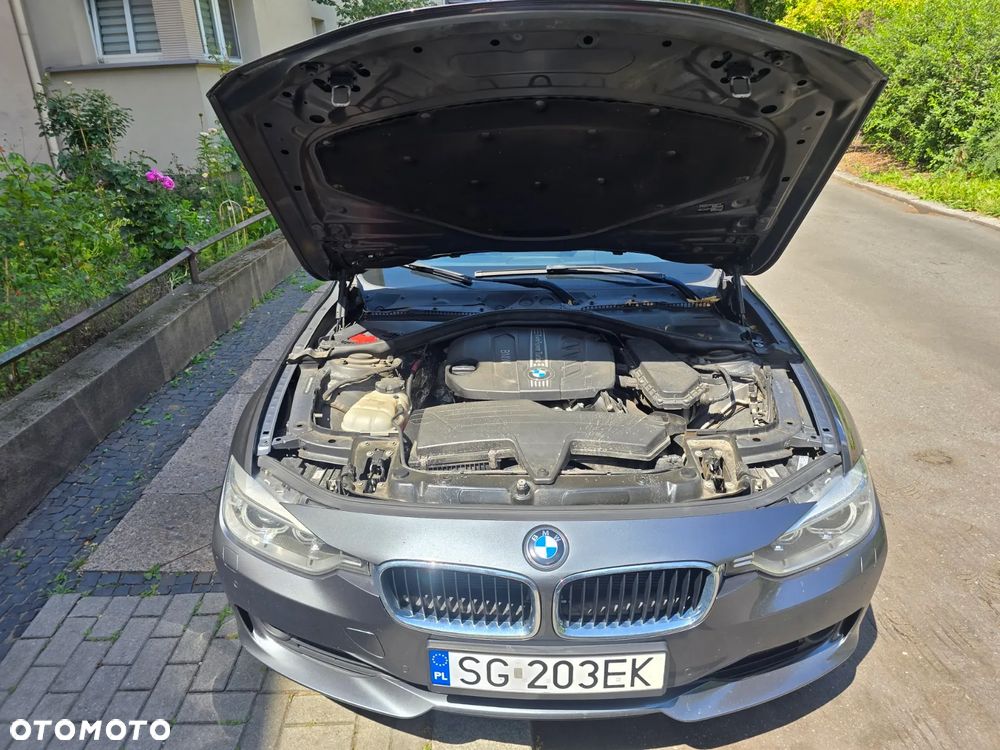 BMW Seria 3 318d DPF - 16