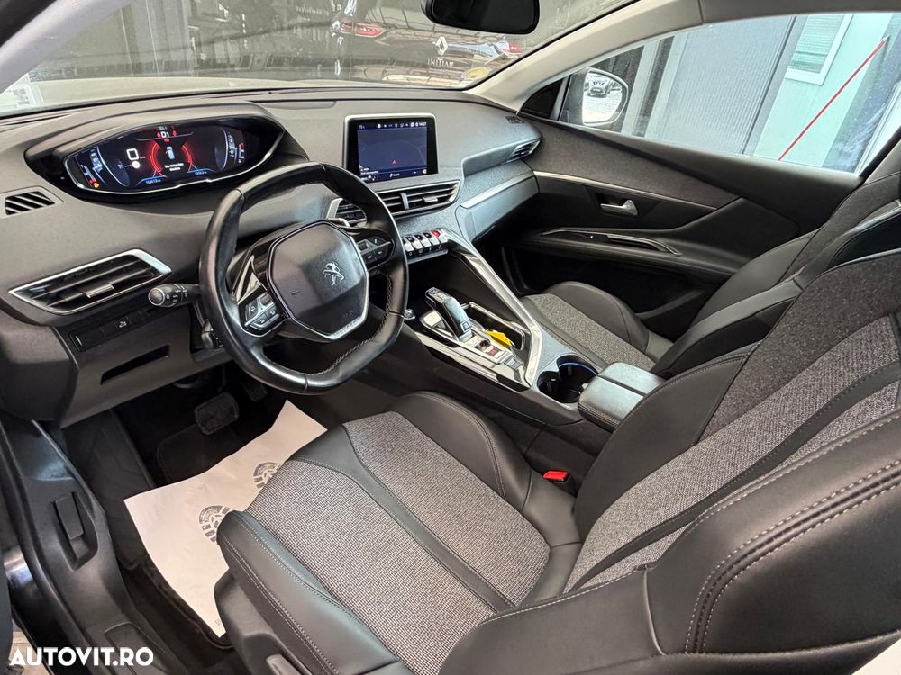 Peugeot 3008 BlueHDi 130 Stop & Start EAT8 Allure - 4