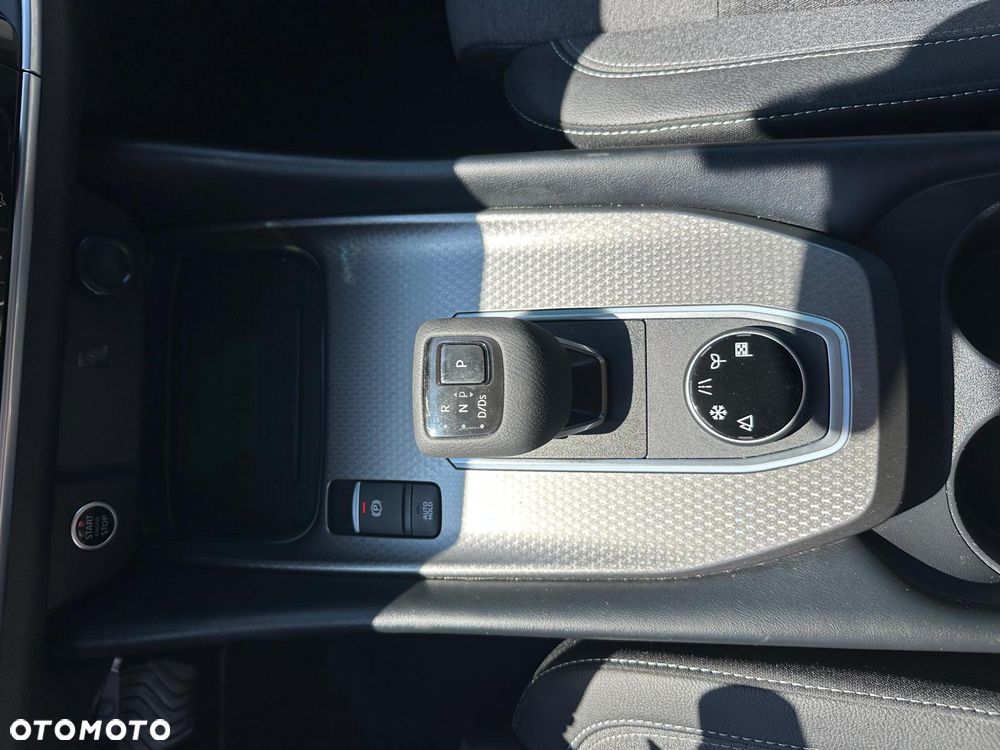 Nissan Qashqai 1.3 DIG-T MHEV 4x4 N-Connecta Xtronic - 18