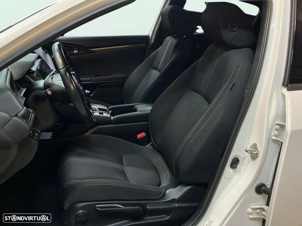 Honda Civic 1.0 i-VTEC Elegance - 13