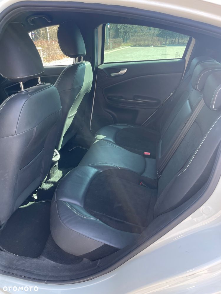 Alfa Romeo Giulietta 1750 TBi QV TCT - 12