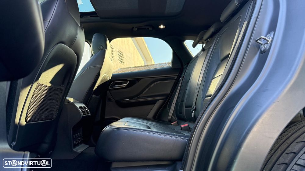Jaguar F-Pace 2.0 i4D R-Sport Aut. - 9