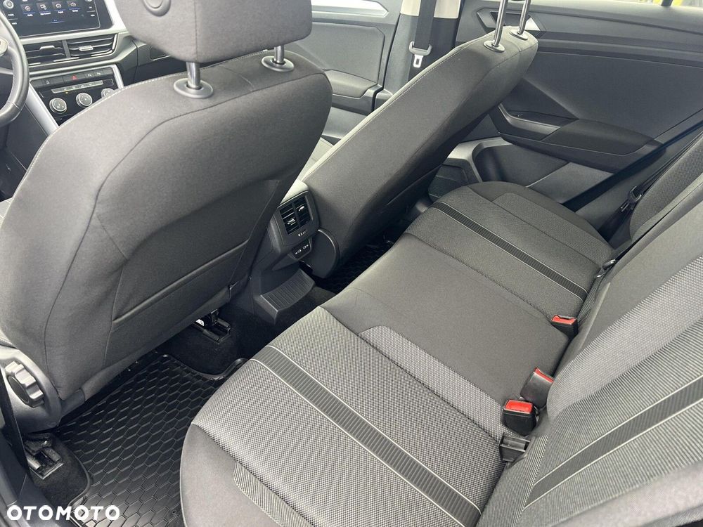 Volkswagen T-Roc - 23