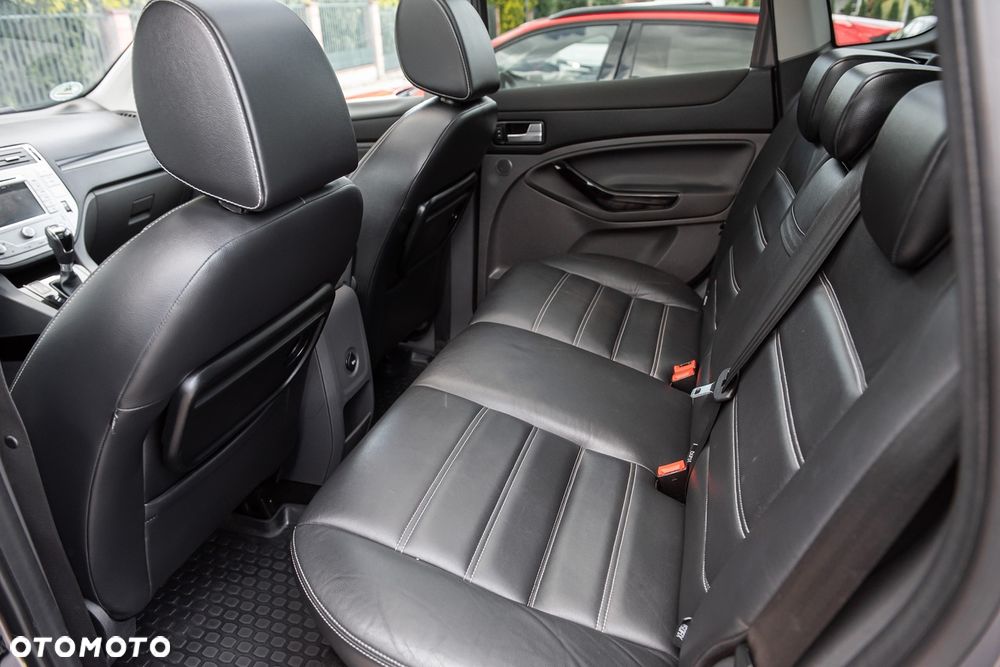 Ford Kuga 2.0 TDCi 4WD Titanium Plus - 28