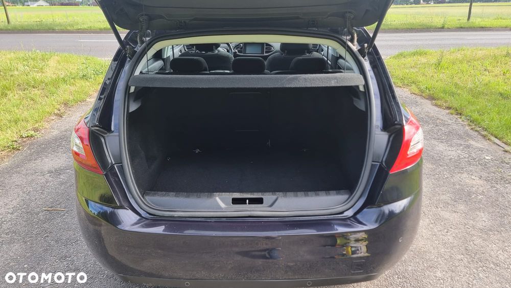 Peugeot 308 1.6 BlueHDi Style S&S - 12