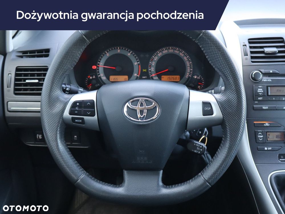 Toyota Auris - 17