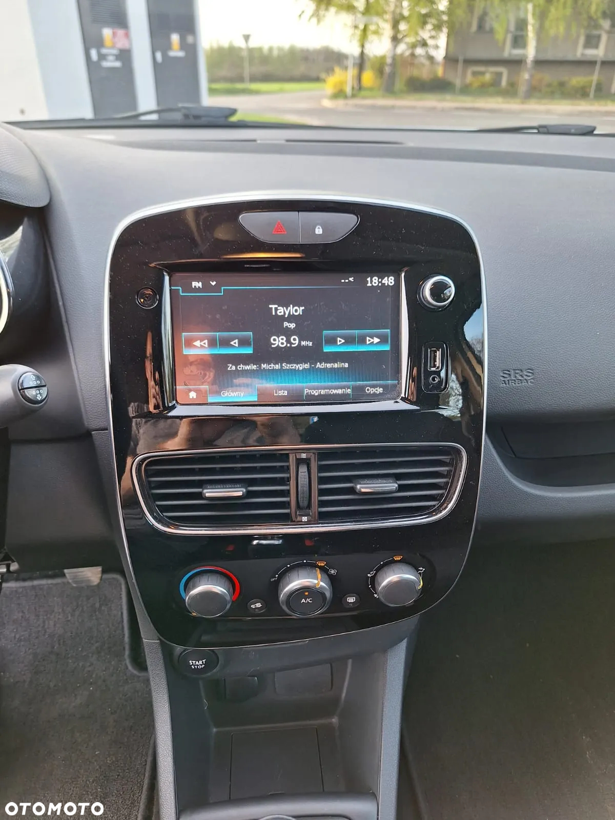 Renault Clio - 12