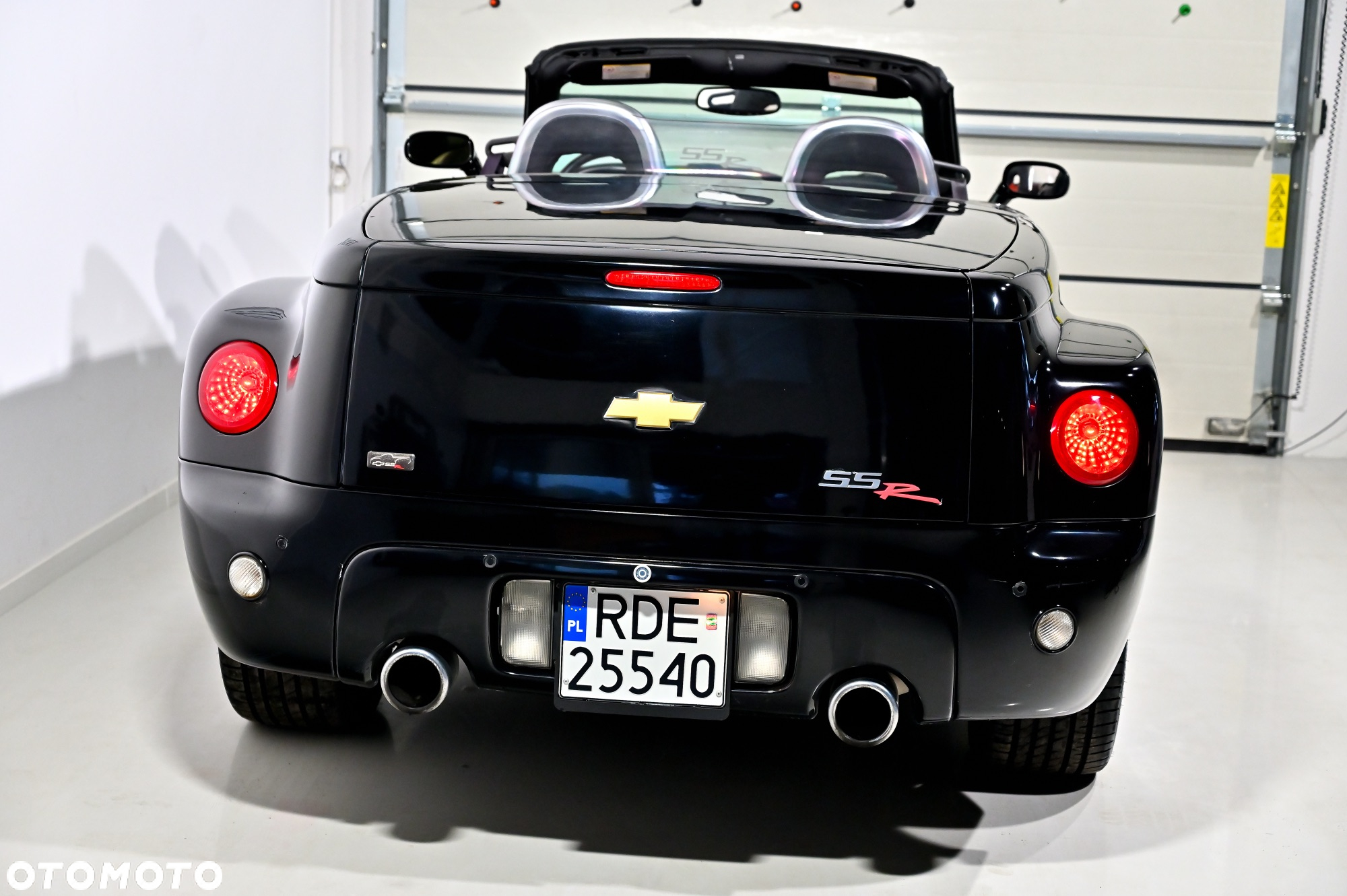 Chevrolet SSR - 10