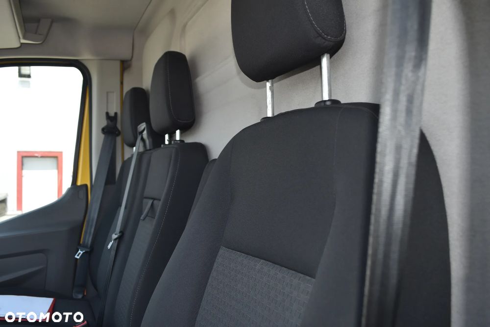 Ford Transit - 19