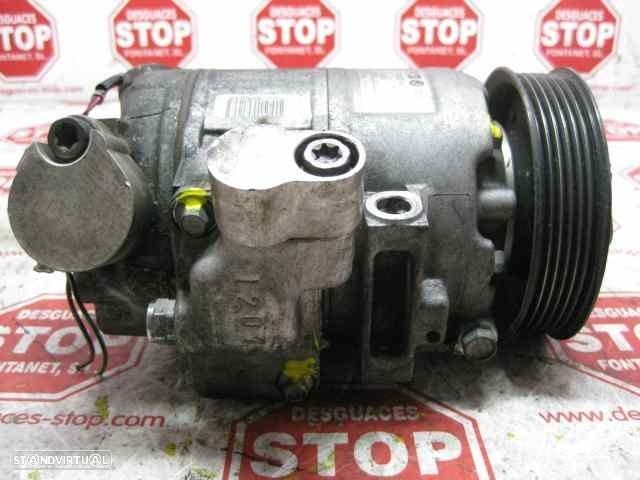 COMPRESSOR AR CONDICIONADO VOLKSWAGEN POLO 2003 -6Q0820803D - 2