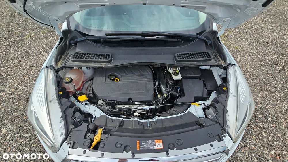 Ford Kuga 1.5 EcoBoost 2x4 Titanium - 23