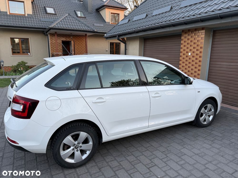 Skoda RAPID 1.0 TSI Cool Edition R&G - 8