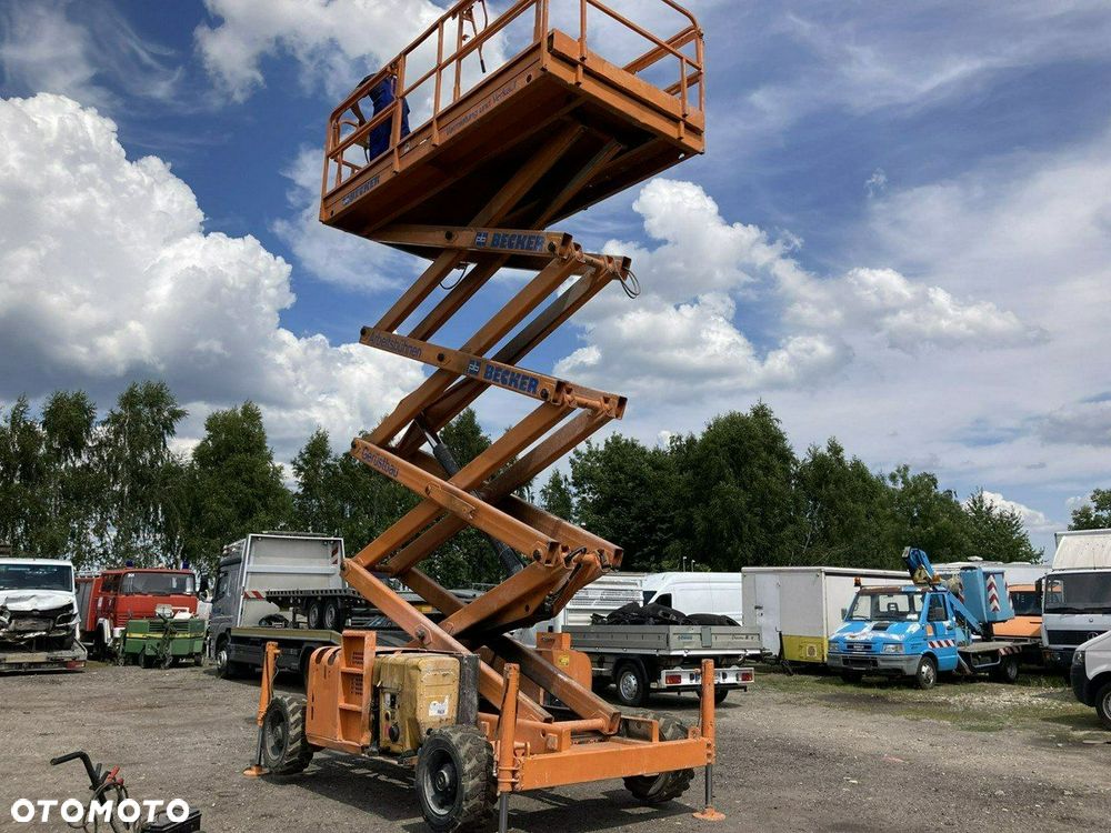 Inny Podnośnik nożycowy Haulotte H15SDX 4x4 podpory 6905 mg 15 metrów - 11