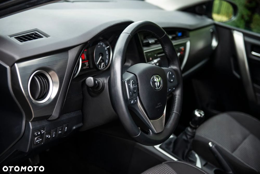 Toyota Auris 1.6 Valvematic Edition - 20