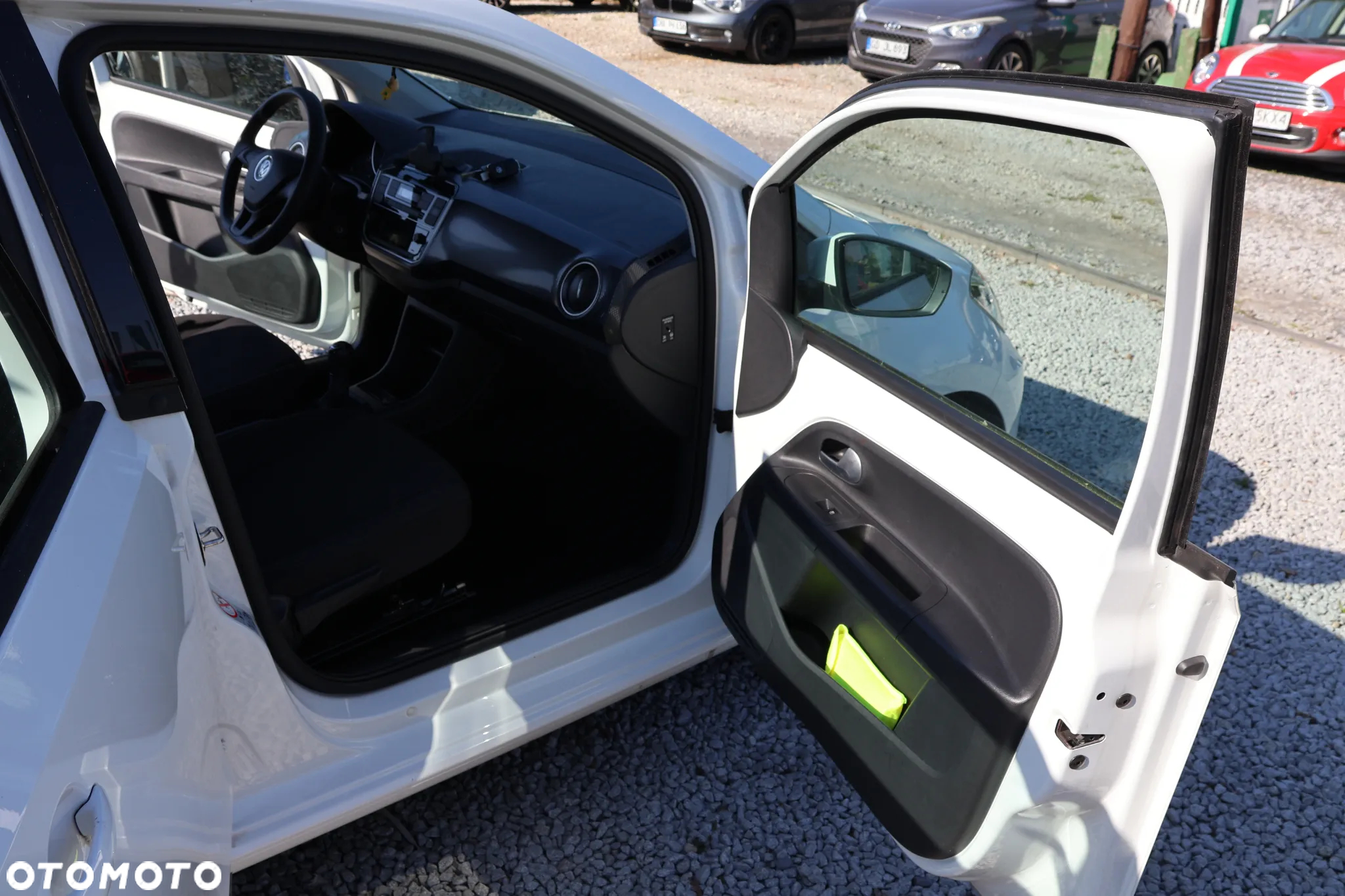 Volkswagen up! 1.0 move - 11