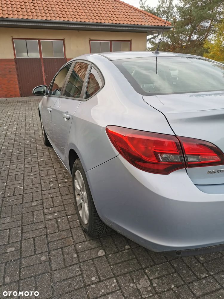 Opel Astra - 5