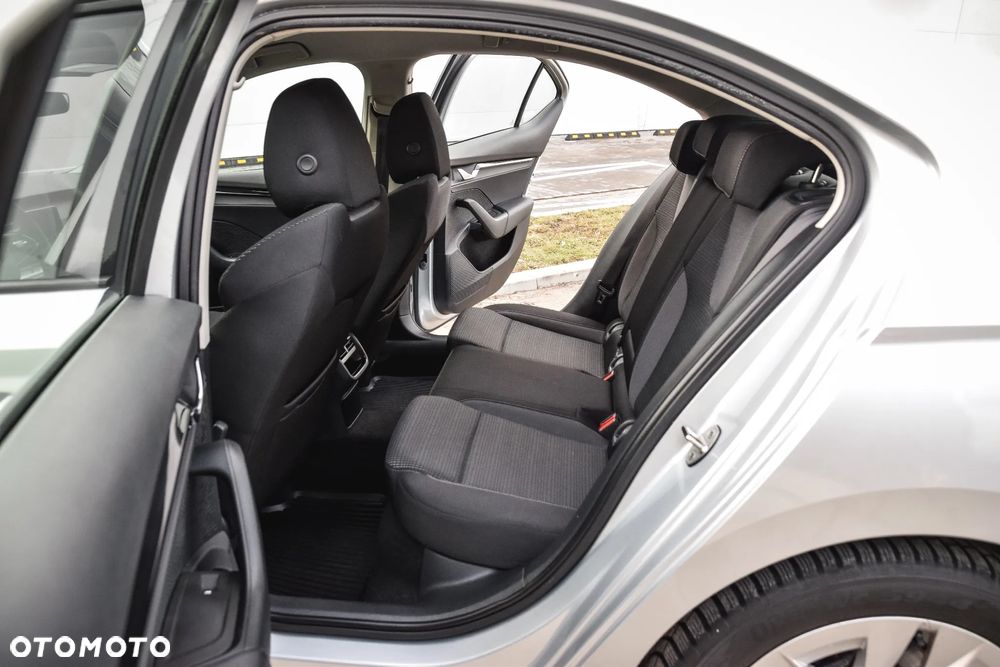 Skoda Octavia 1.5 TSI ACT Ambition - 24