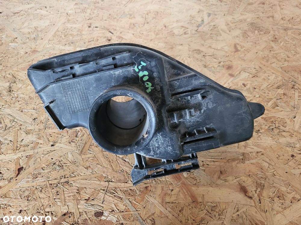 Rezonator powietrza Peugeot 3008 1.6 THP - 2