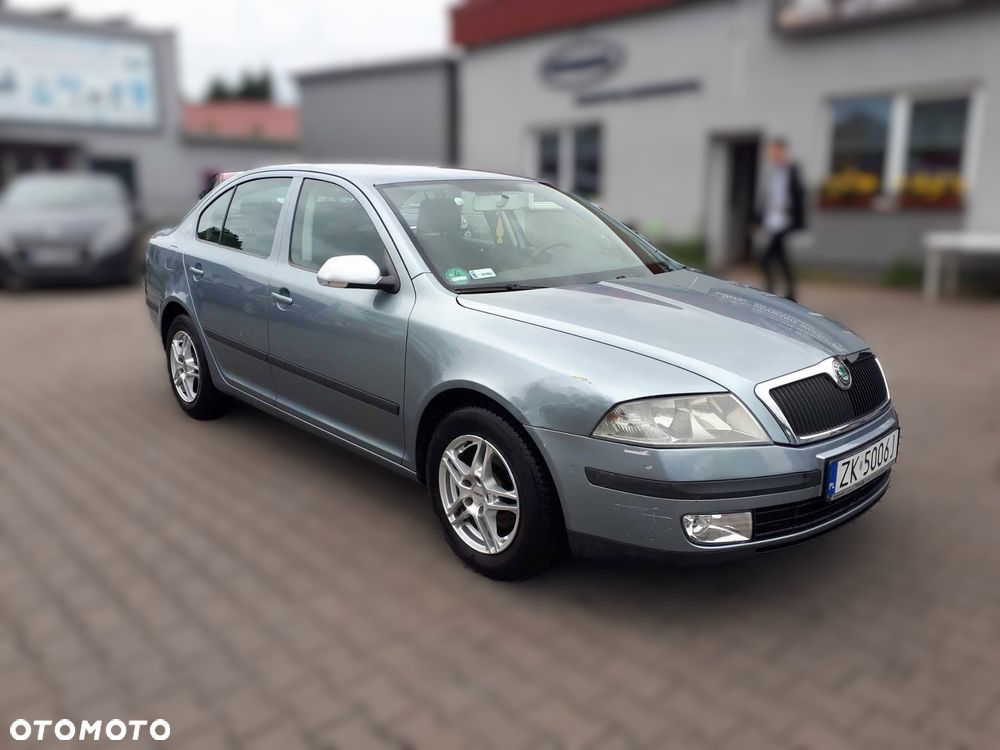 Skoda Octavia 1.6 FSI Ambiente - 6