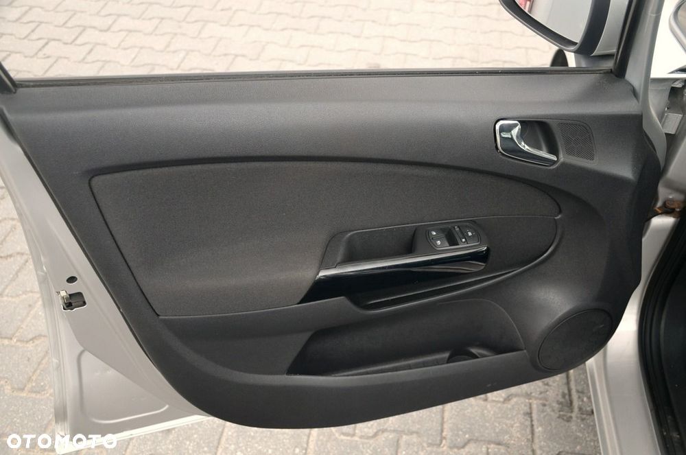 Opel Corsa - 12