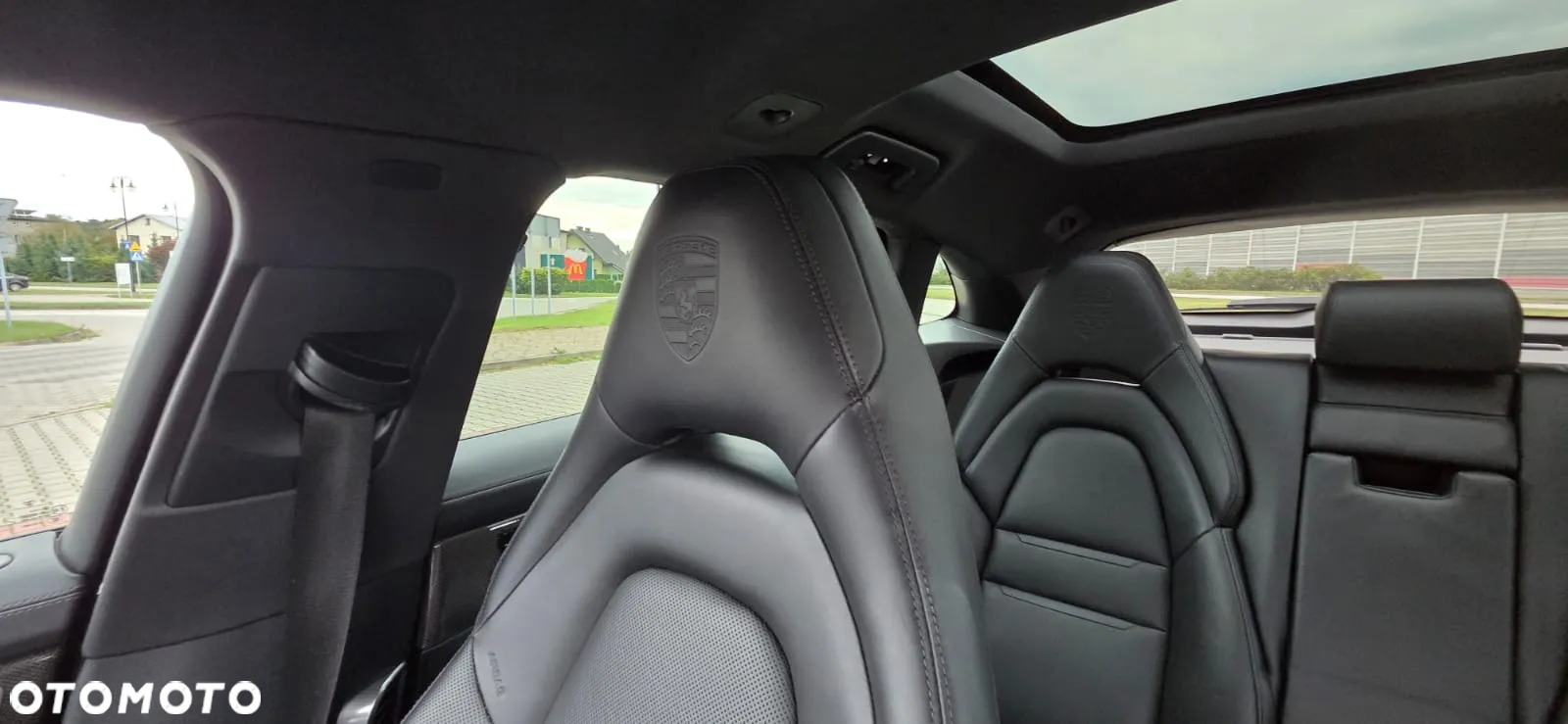 Porsche Panamera 4S Sport Turismo - 15