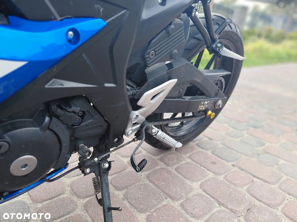 Suzuki GSX-R - 11