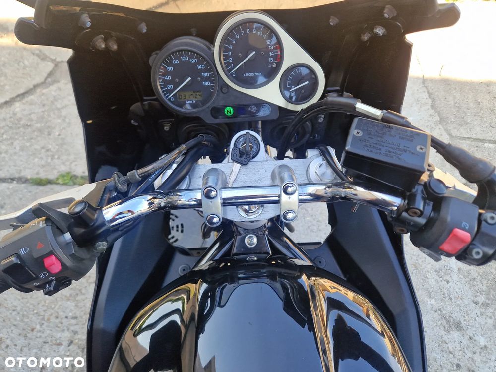 Yamaha FZ - 40