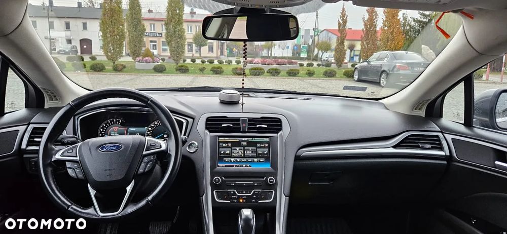 Ford Mondeo Turnier 2.0 TDCi Start-Stopp PowerShift-Aut Titanium - 8