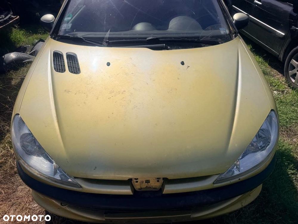 części MASKA przód KAW Peugeot 206 hatchback 3 drzwi 2003r. 1.4 benzyna 55kw - 1