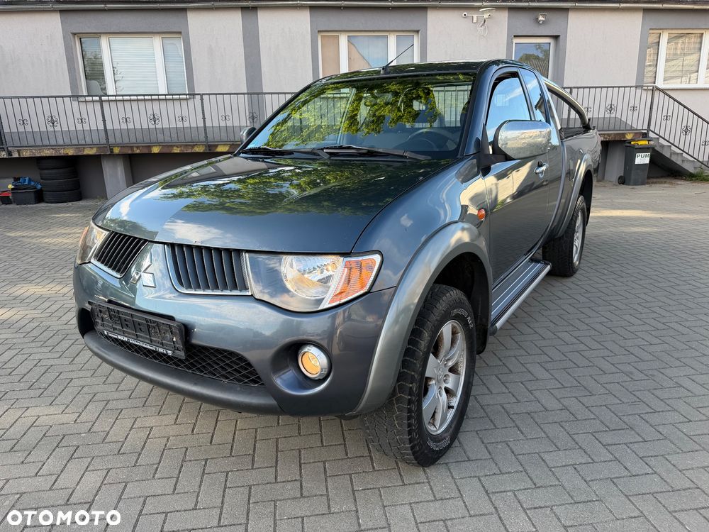 Mitsubishi L200 Pick Up 4x4 Intense Club Cab - 18