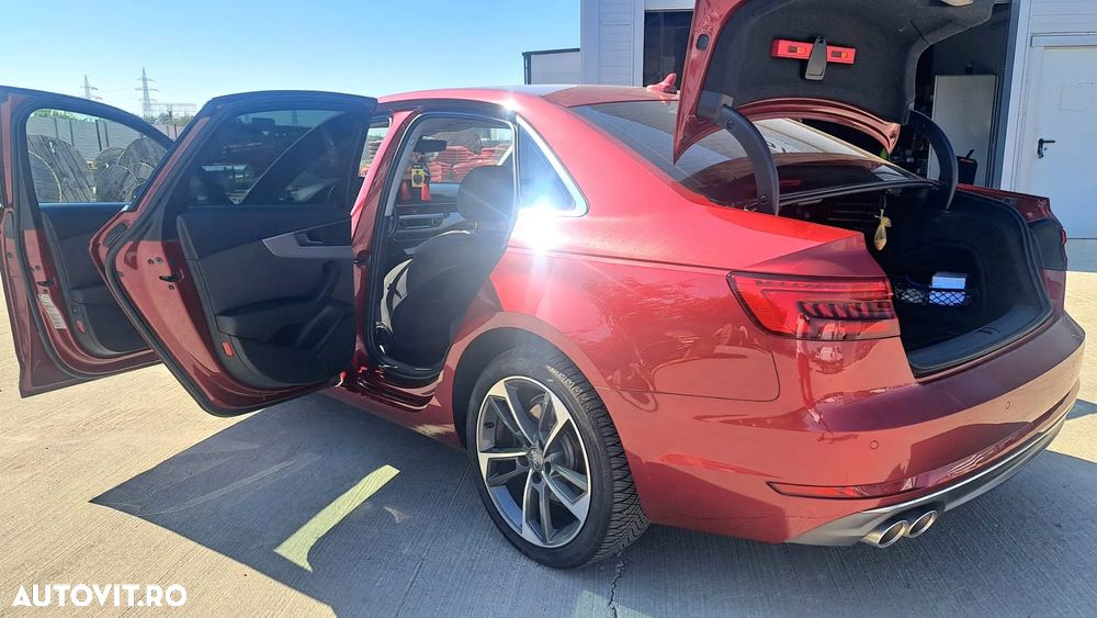 Audi A4 2.0 TDI S tronic - 12