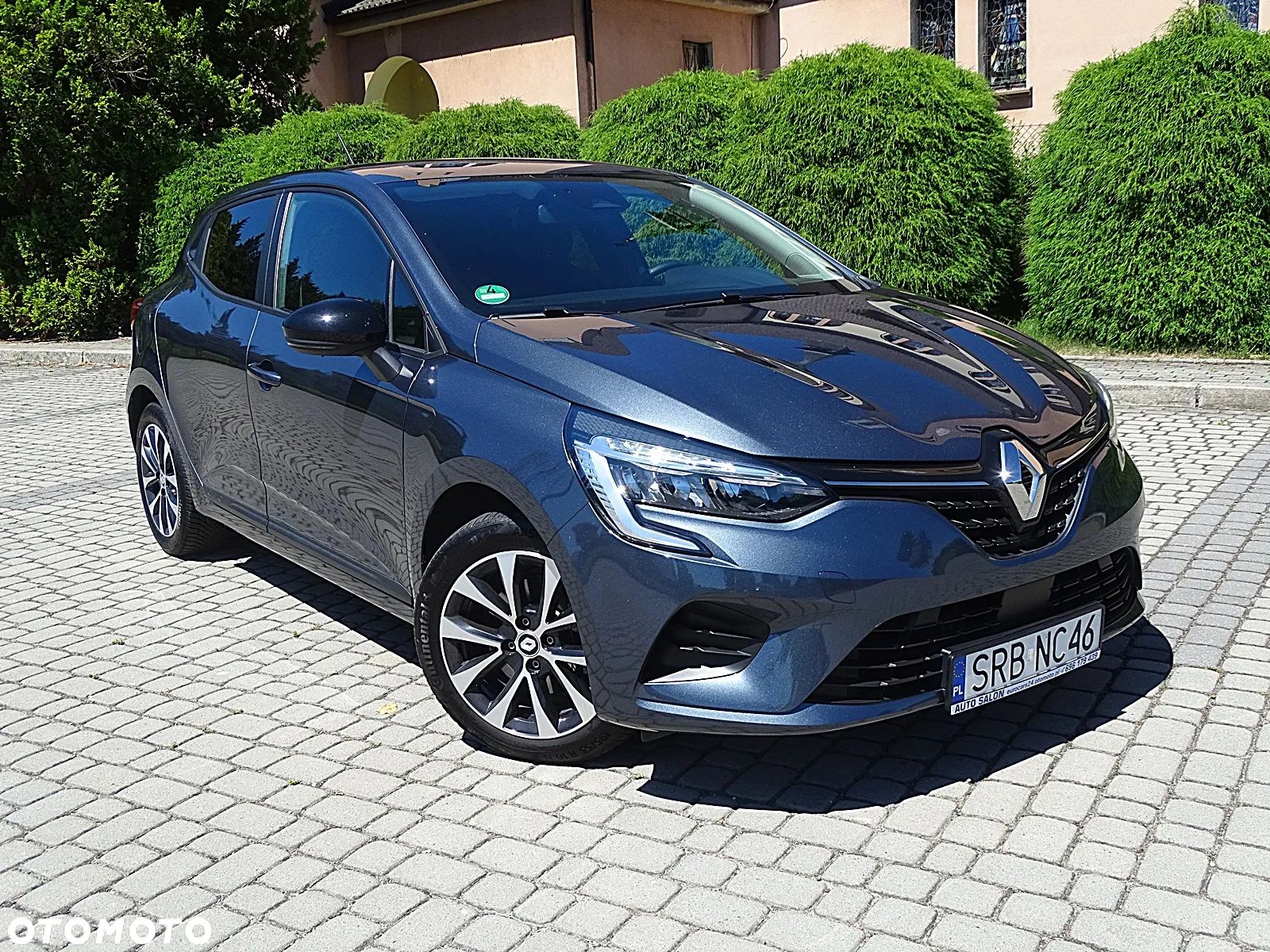 Renault Clio 1.6 E-TECH Techno - 1