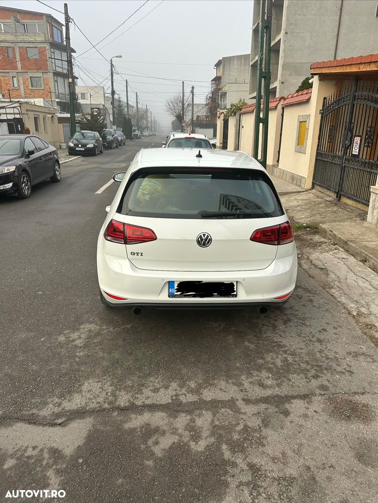 Volkswagen Golf - 7