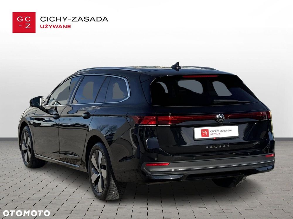 Volkswagen Passat - 3