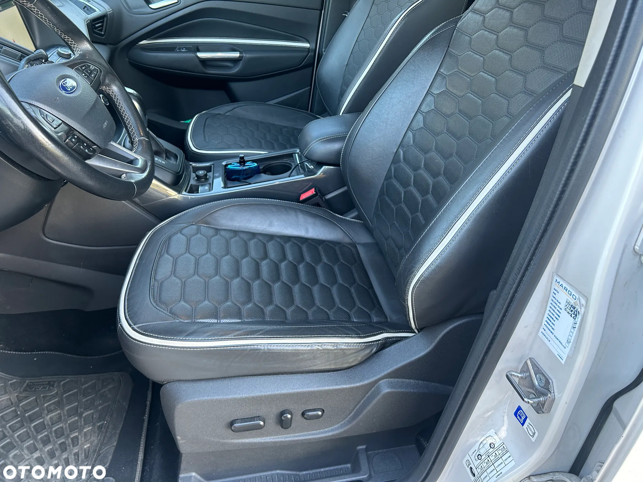 Ford Kuga Vignale 2.0 TDCi AWD - 15