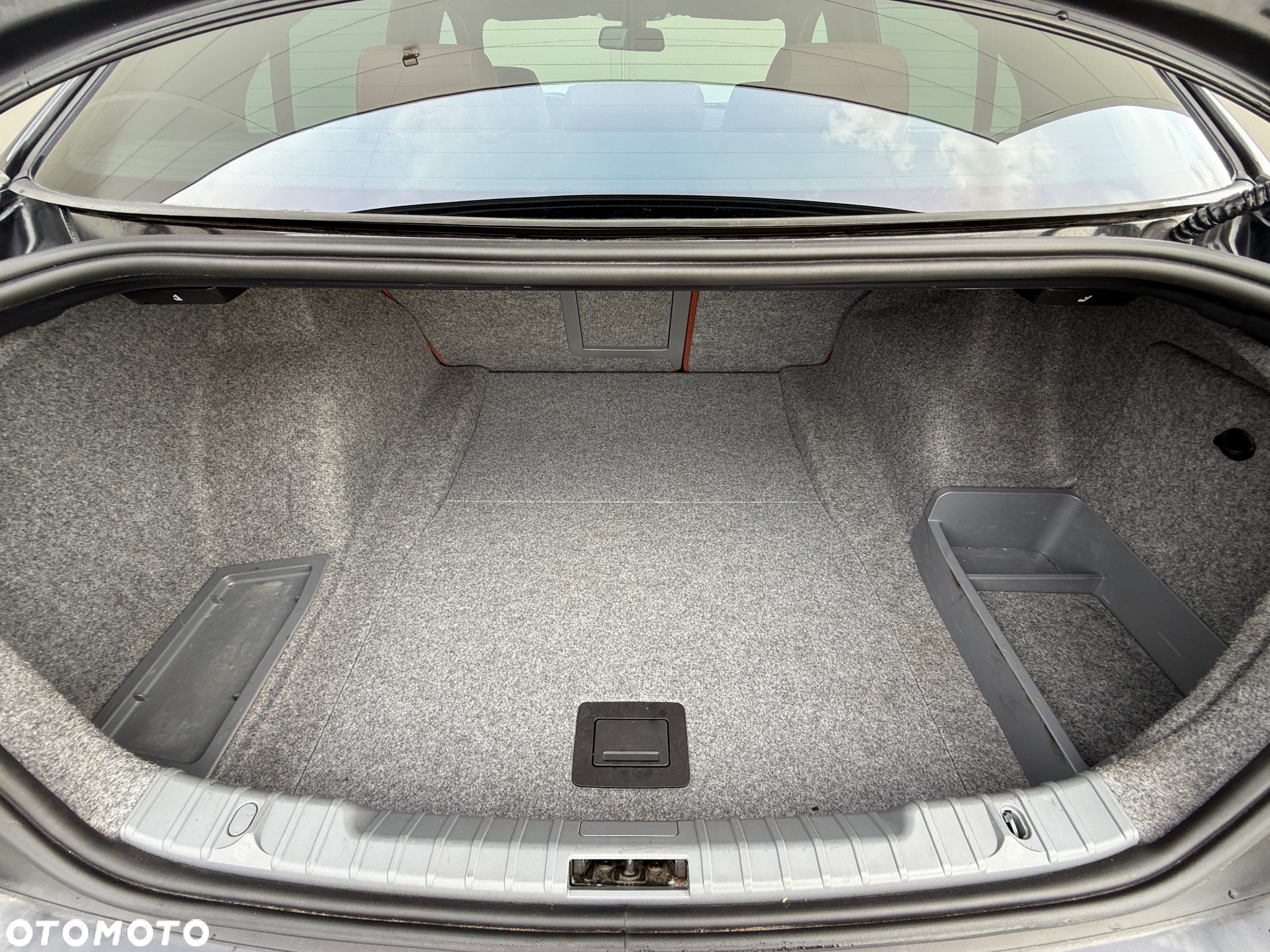 BMW Seria 3 320i - 24