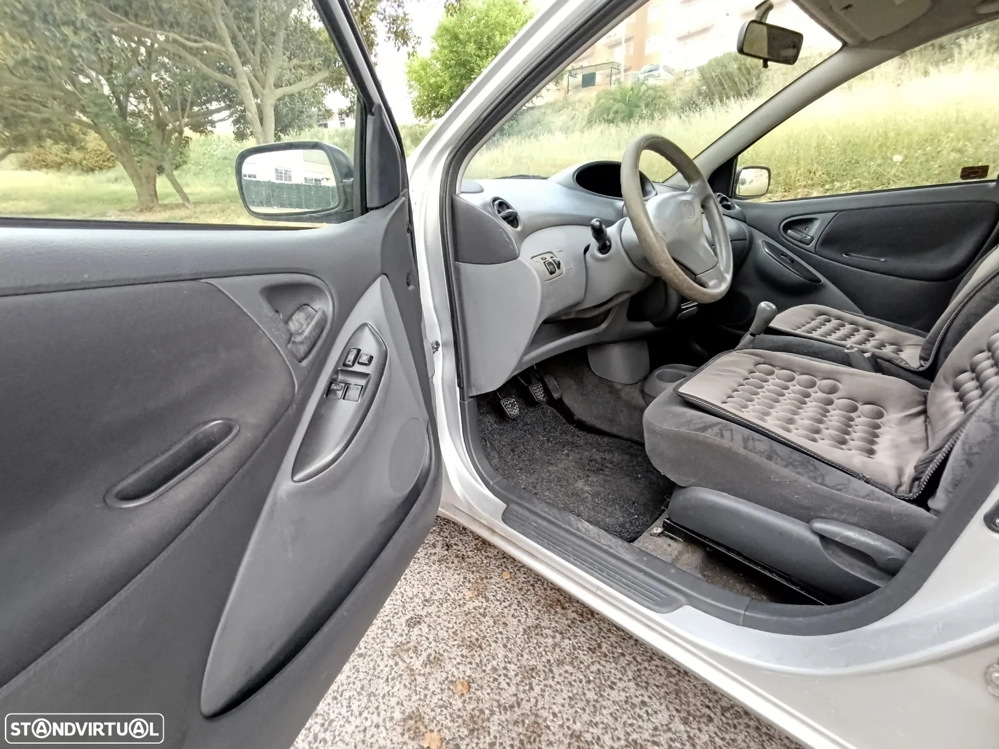 Toyota Yaris 1.0 Sol - 21
