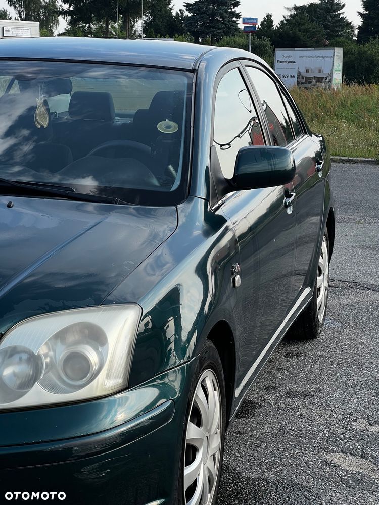 Toyota Avensis 2.0 D-4D Sol - 14