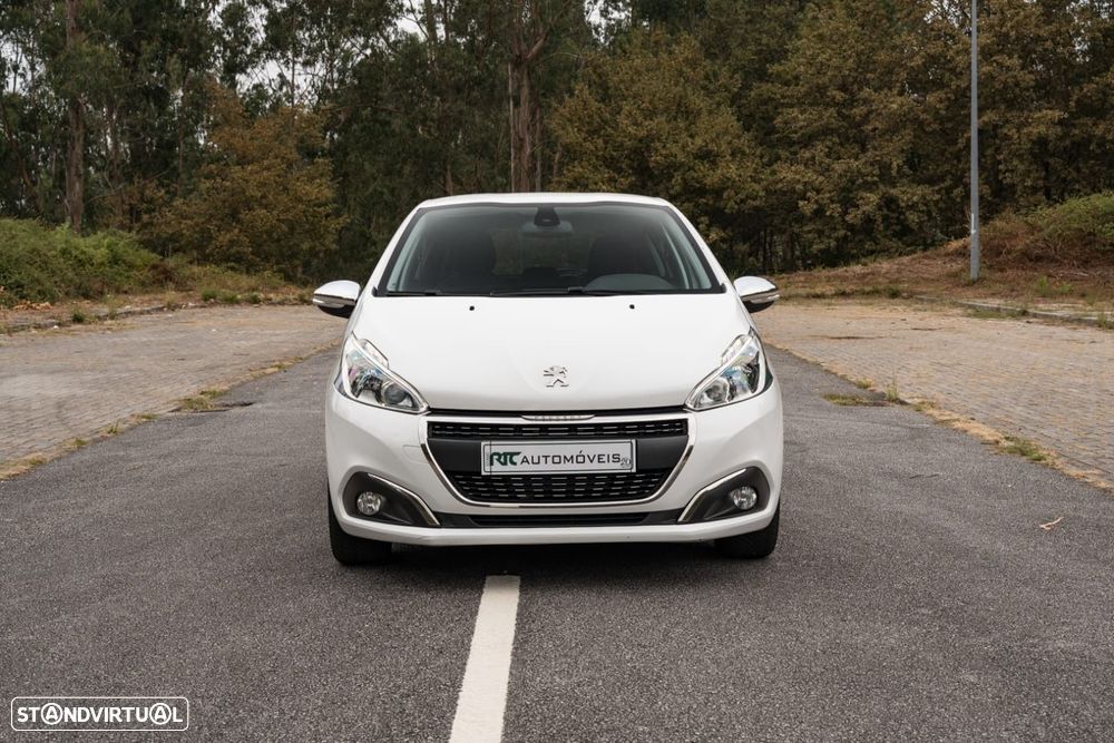 Peugeot 208 1.2 PureTech Signature - 8