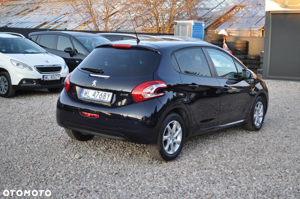 Peugeot 208 - 7