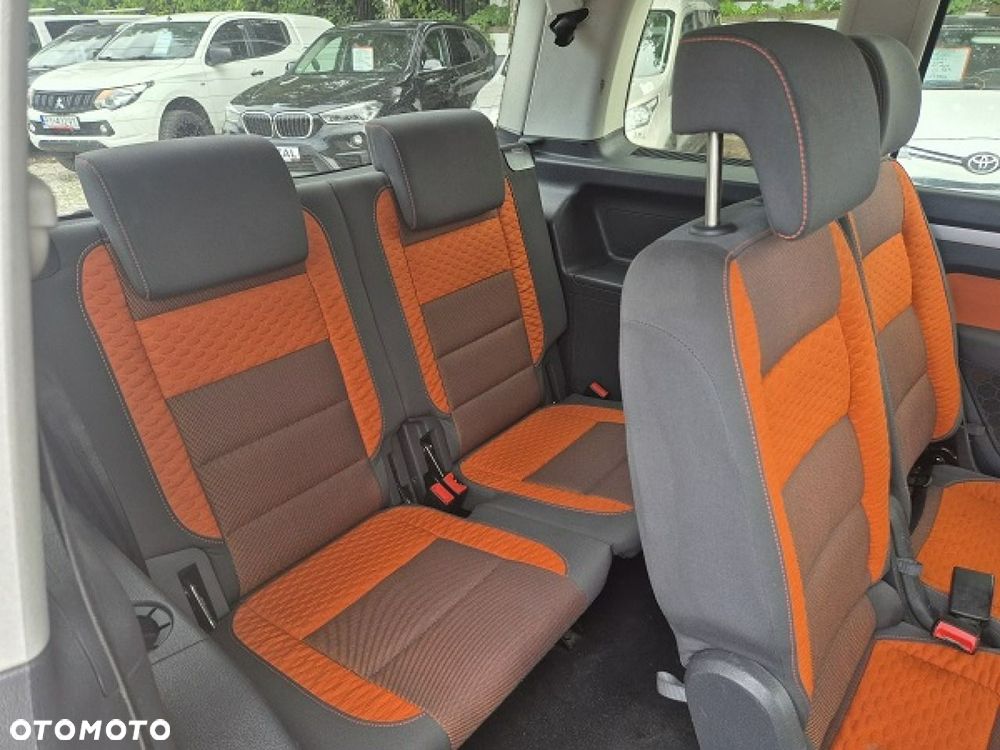 Volkswagen Touran 1.4 TSI Cross - 21