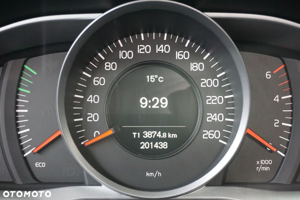 Volvo V60 D2 Kinetic - 28