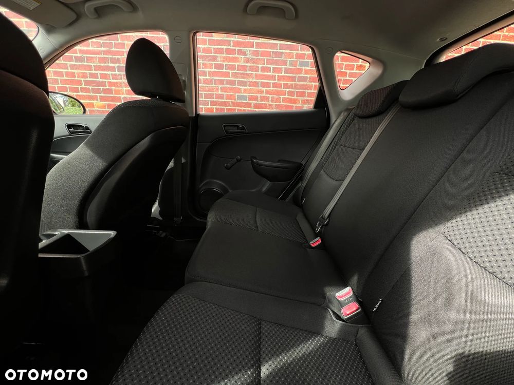 Hyundai i30 - 16