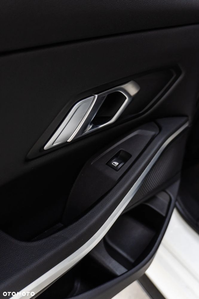 BMW Seria 3 - 19