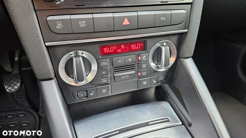 Audi A3 Sportback 1.4 TFSI S Line Sportpaket plus - 16