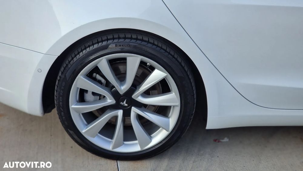 Tesla Model 3 Standard Reichweite Plus Hinterradantrieb - 14